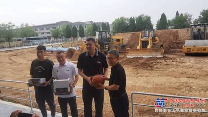 攜手相伴,共鑒榮耀 -- 山工機械仲夏狂歡夜暨客戶盛典璀璨啟幕