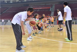 【中美籃球巨星齊聚北京 助力追夢少年_北京盈之寶新聞】-易車網